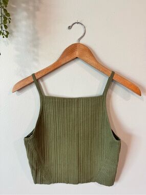 House of Harlow 1960 Olive Ribbed Cropped Top Sz M